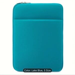 🆕 NWT Laptop sleeve with pocket